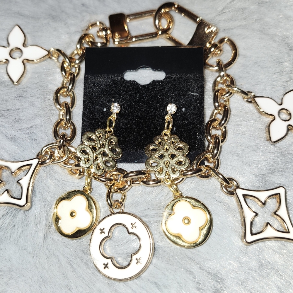 Unique Fashion Bracelet And Short Dangles- Gold And White